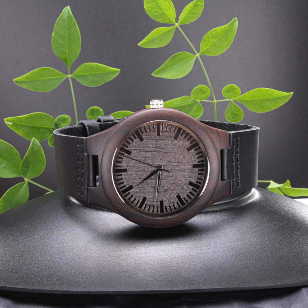Japanese Quartz Sandalwood Men's Watch - Leather Band