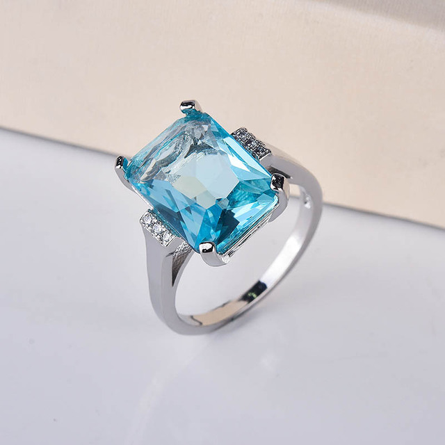 Aqua Blu Crystal Cocktail Party Ring