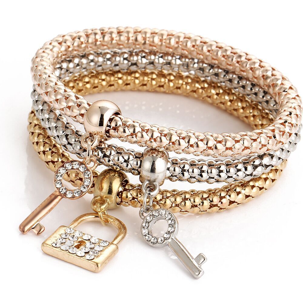 Charm Bracelet for Women Fashion Accessory