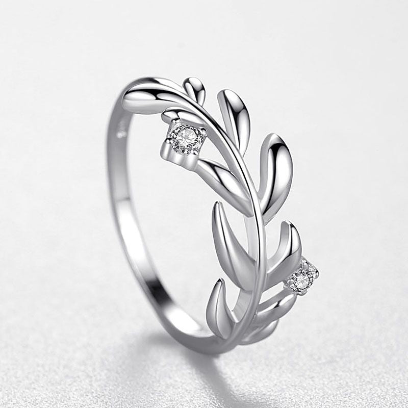 Fashion Micro Zirconia Silver Leaf Ring