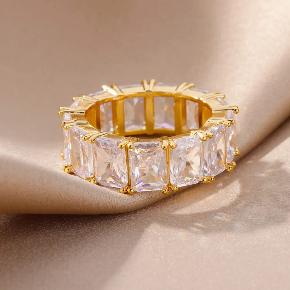 Elegant Rectangle Zircon Ring